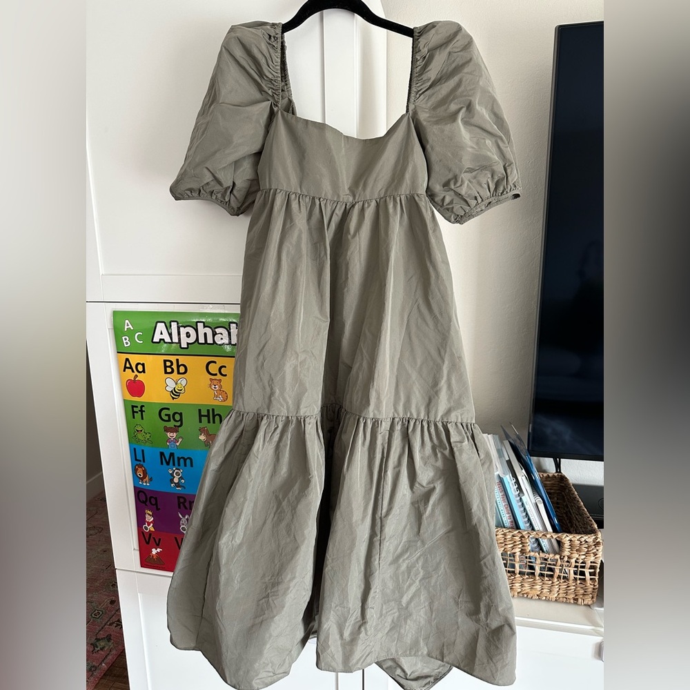Aritzia Wilfred Serenade dress in moss